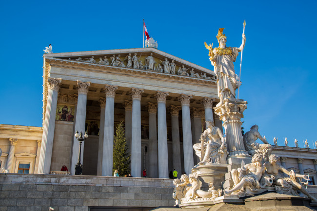 Обои картинки фото vienna, города, - дворцы,  замки,  крепости, статуя, дворец