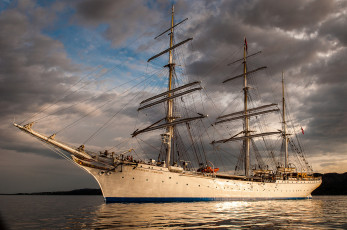 Картинка statsraad+lehmkuhl корабли парусники паруса мачты море