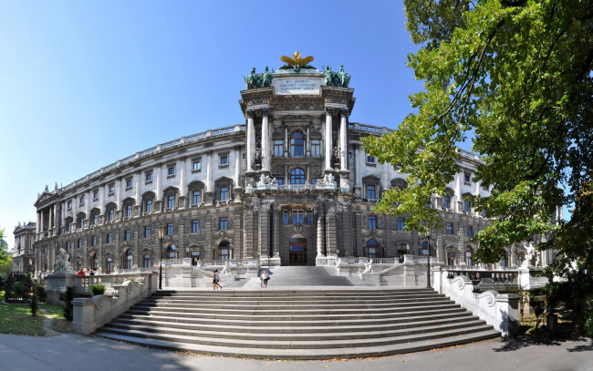 Обои картинки фото города, вена , австрия, дворец, фонари, вена, солнечно, лестница, архитектура, деревья, статуи, imperial, palace, hofburg