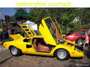 Картинка автомобили выставки уличные фото