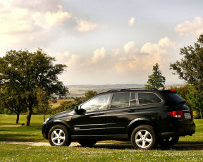 Картинка автомобили ssang yong