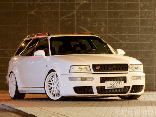 Картинка автомобили audi s2