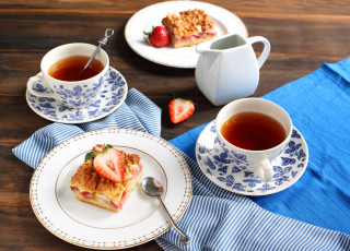 Картинка еда напитки Чай клубника чай чашки пирожное