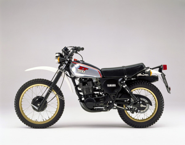 Обои картинки фото мотоциклы, yamaha