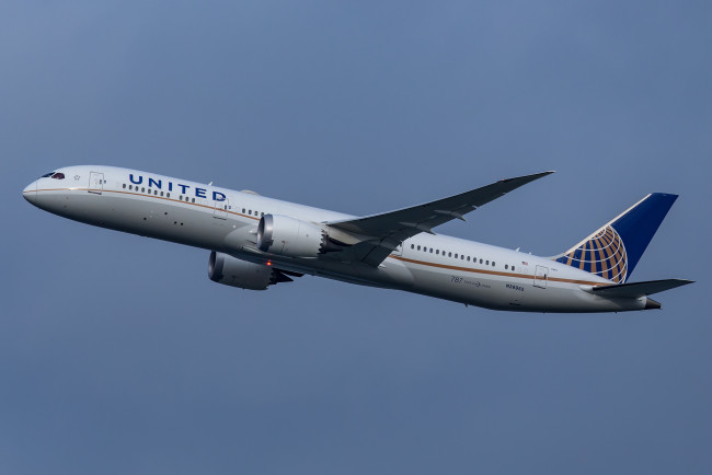 Обои картинки фото авиация, пассажирские самолёты, авиалайнер