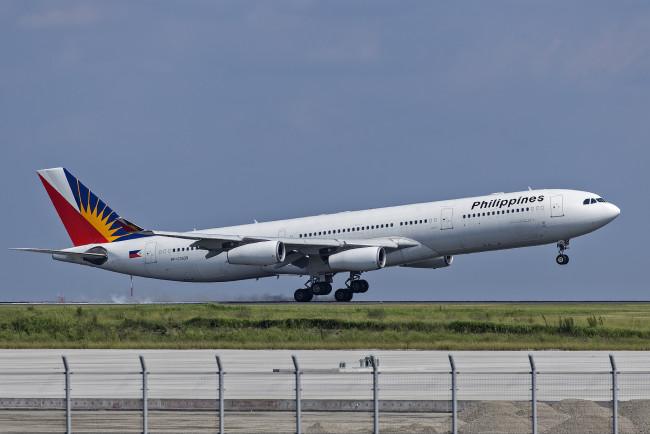 Обои картинки фото авиация, пассажирские самолёты, авиалайнер