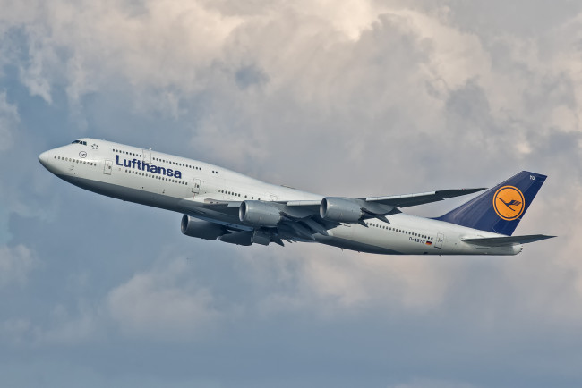 Обои картинки фото авиация, пассажирские самолёты, авиалайнер