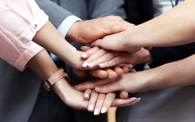 Обои картинки фото разное, руки,  ноги, жест