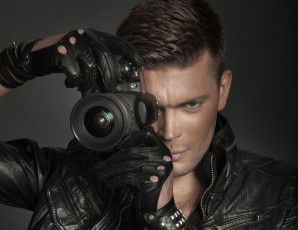 Картинка мужчины -+unsort перчатки фотокамера