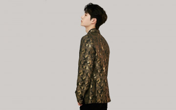 Картинка мужчины wang+yi+bo артист пиджак