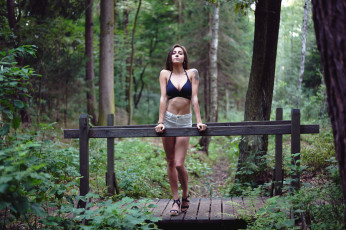 Картинка eliza+wolniewicz девушки -+брюнетки +шатенки eliza wolniewicz