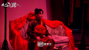 Картинка кино+фильмы psych-hunter парень костюм диван свадьба