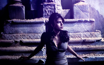 Картинка кино+фильмы ghost+rider девушка платье ступени колонна здание