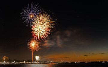 Картинка разное салюты фейерверки вечер облака