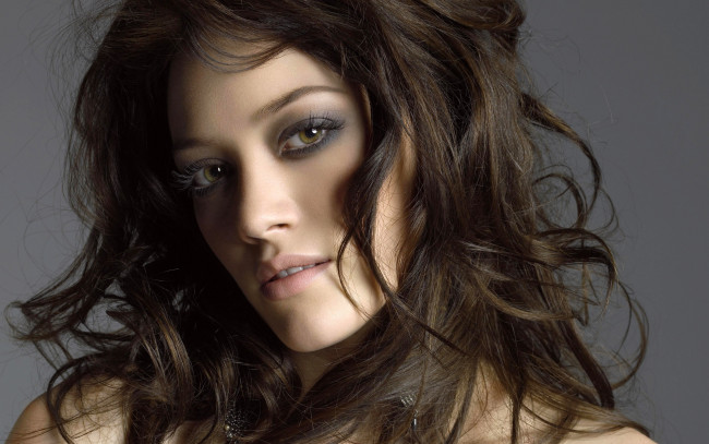 Обои картинки фото Hilary Duff, девушки, , , девушка, брюнетка, знаменитость