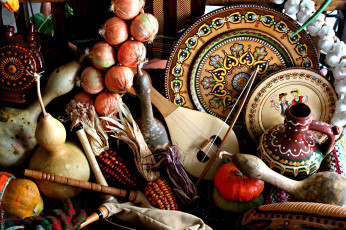 Картинка еда натюрморт тарелки лук тыква домра