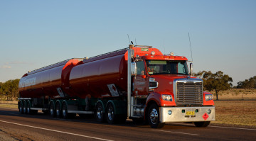 Картинка автомобили freightliner австралия