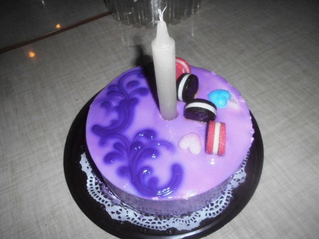 Обои картинки фото еда, торты, свеча, торт