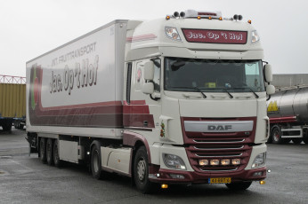 Картинка daf автомобили daf+ выставка улица тягачи автобусы trucks nv нидерланды шасси седельные