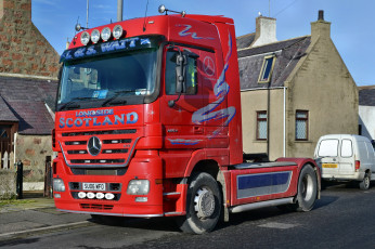 Картинка mercedes автомобили mercedes+trucks ag германия daimler подразделение легковые mercedes-benz двигатели автобусы грузовики