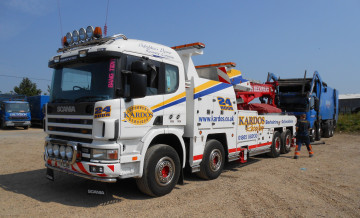 Картинка scania автомобили scania+ выставка улица грузовые автобусы двигатели дизельные судовые ab швеция