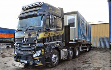 Картинка mercedes автомобили mercedes+trucks автобусы двигатели mercedes-benz германия ag daimler легковые грузовики подразделение