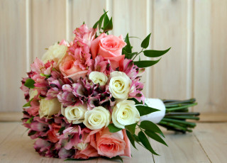 Картинка цветы букеты +композиции альстромерия розы