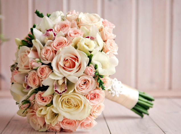 Обои картинки фото цветы, букеты,  композиции, орхидеи, розы