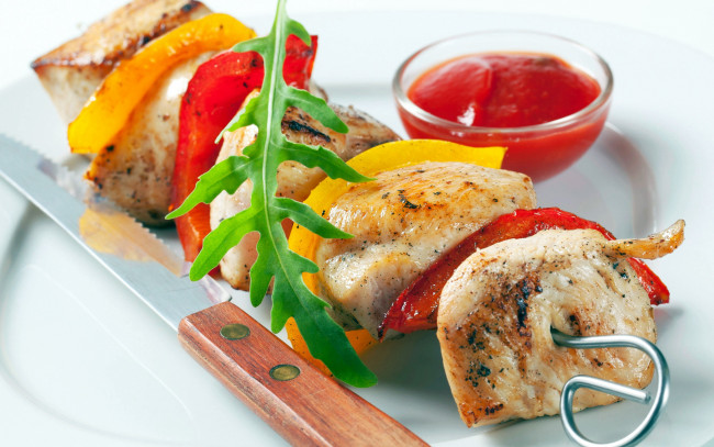Обои картинки фото еда, шашлык,  барбекю, соус, перец, мясо