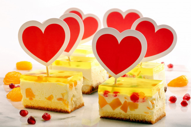 Обои картинки фото еда, пирожные,  кексы,  печенье, сердечки