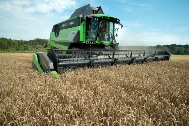 Обои картинки фото техника, комбайны, deutz-fahr