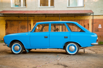 Картинка иж-+2125 автомобили москвич автомобиль иж- 2125 комби