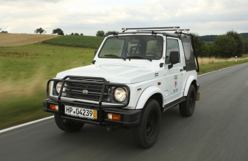 обоя suzuki samurai swb 1990, автомобили, suzuki, samurai, swb, 1990