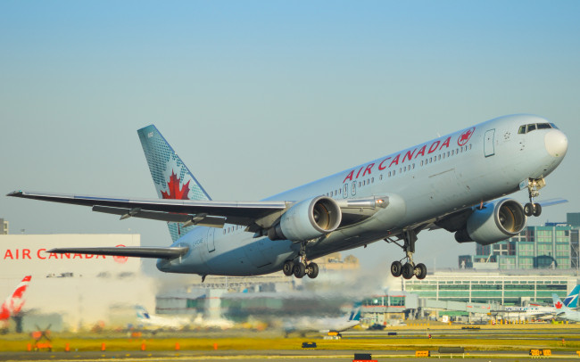 Обои картинки фото авиация, пассажирские самолёты, авиалайнер