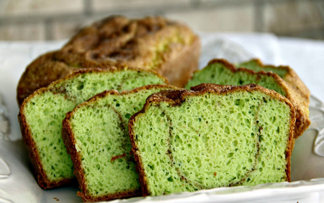 Обои картинки фото еда, хлеб,  выпечка, фисташковый