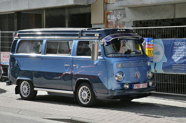 Обои картинки фото volkswagen t2 camper 1972, автомобили, выставки и уличные фото, camper, t2, 1972, volkswagen