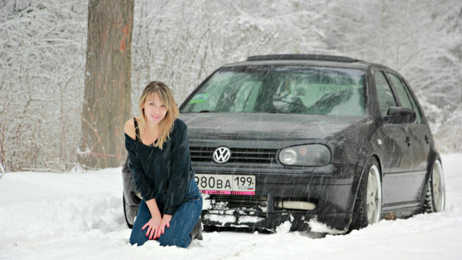 Обои картинки фото автомобили, -авто с девушками, volkswagen, golf