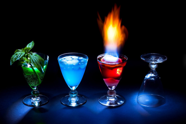 Обои картинки фото еда, напитки, бокалы, лед, мята