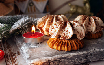 Картинка еда пирожные +кексы +печенье свеча печенье огонек