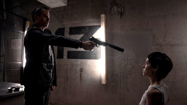 Обои картинки фото zone 414 ,  2021 , кино фильмы, zone 414, фантастика, zone, 414, guy, pearce, триллер, matilda, lutz, jane