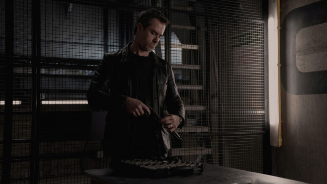 Обои картинки фото zone 414 ,  2021 , кино фильмы, zone 414, триллер, zone, 414, author, oreskis, guy, pearce, кадры, фантастика, david, carmichael, гай, пирс