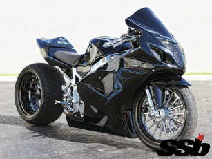 Картинка мотоциклы customs r750