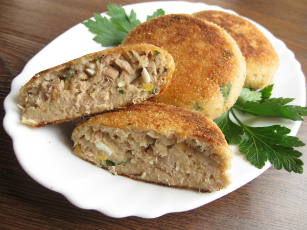 Обои картинки фото автор, varvarra, еда, вторые, блюда, петрушка, начинка, котлеты, тарелка