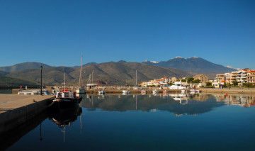 Картинка греция itea города улицы площади набережные набережная дома река