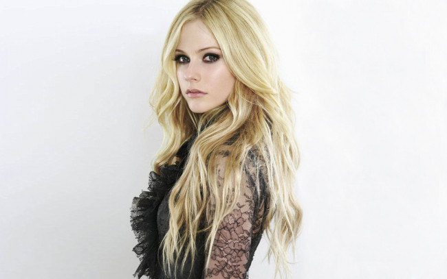 Обои картинки фото музыка, avril, lavigne, гипюр