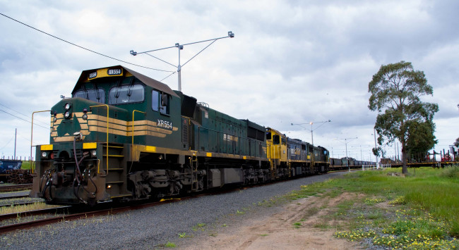 Обои картинки фото техника, поезда, состав, локомотив, рельсы, дорога, железная