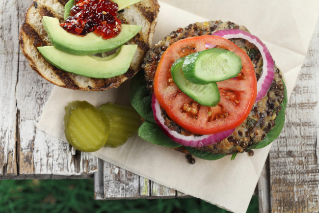 Обои картинки фото еда, бутерброды,  гамбургеры,  канапе, гамбургеры, канапе, картофель, фри, гамбургер