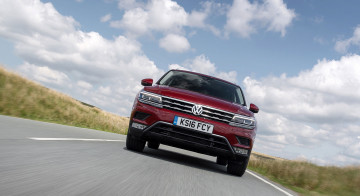 обоя volkswagen tiguan 2, 0 tdi 4motion r-line 2017, автомобили, volkswagen, 2017, r-line, 4motion, tdi, 2, tiguan