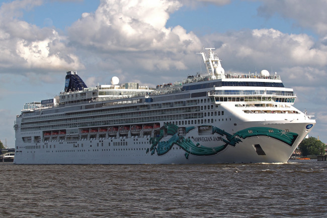 Обои картинки фото norwegian jade, корабли, лайнеры, круиз, лайнер