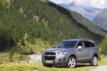 Картинка 2010+chevrolet+captiva автомобили chevrolet лес captiva горы серый